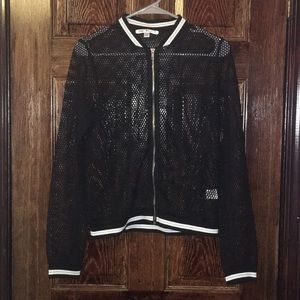 Open hole zip up jacket